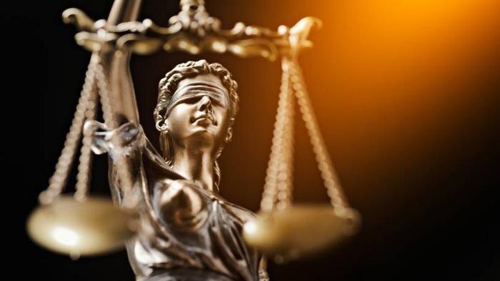 Обложка © Shutterstock / FOTODOM / Alexander Supertramp