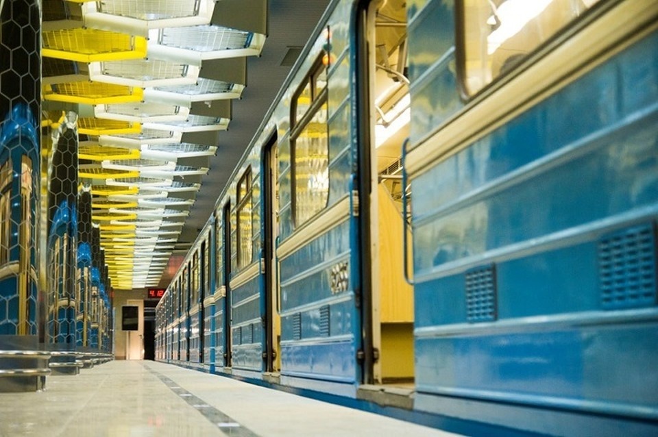    Штатное расписание будет восстановлено с 12 января Алексей БУЛАТОВ