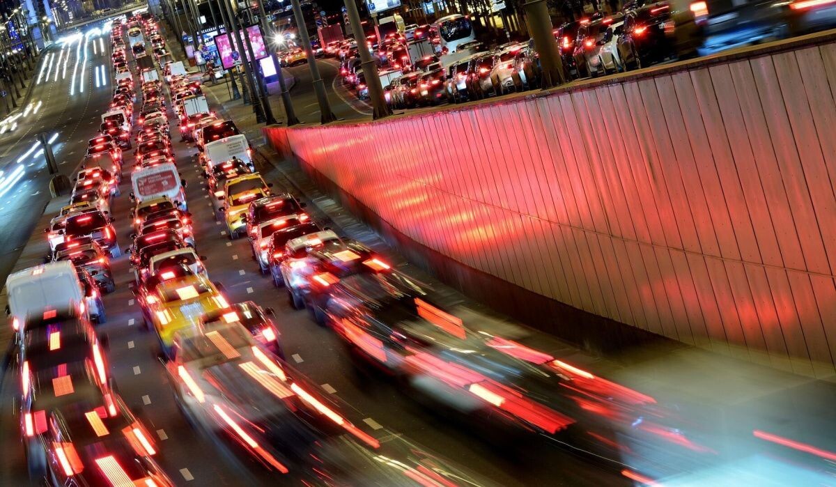     Автомобильное движение в Москве Источник: © РИА Новости Автор фото: Алексей Никольский