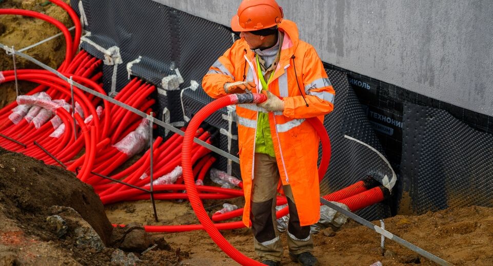    Рабочие строят очистные сооружения в Сергиевом Посаде / Медиасток.рф