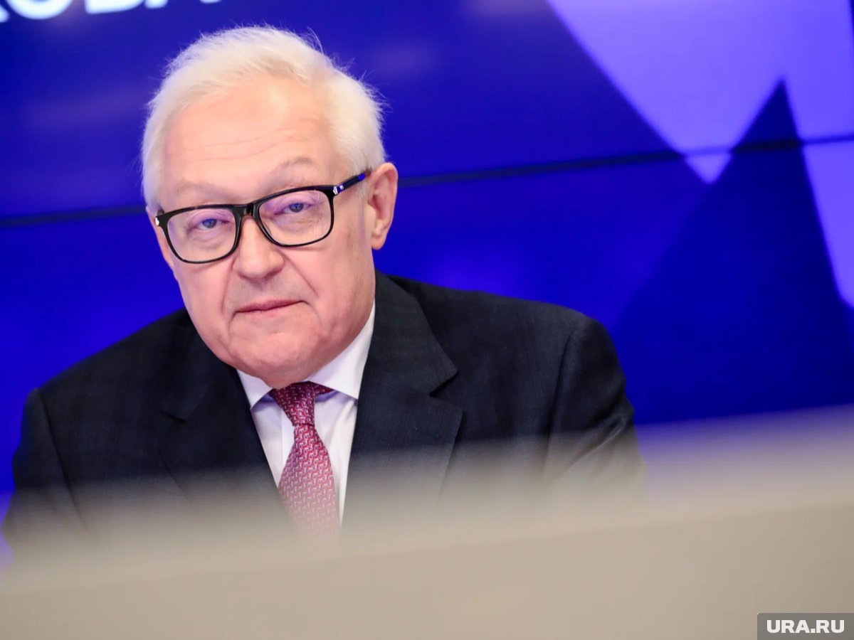     Рябков поделился мнением о развале Украины