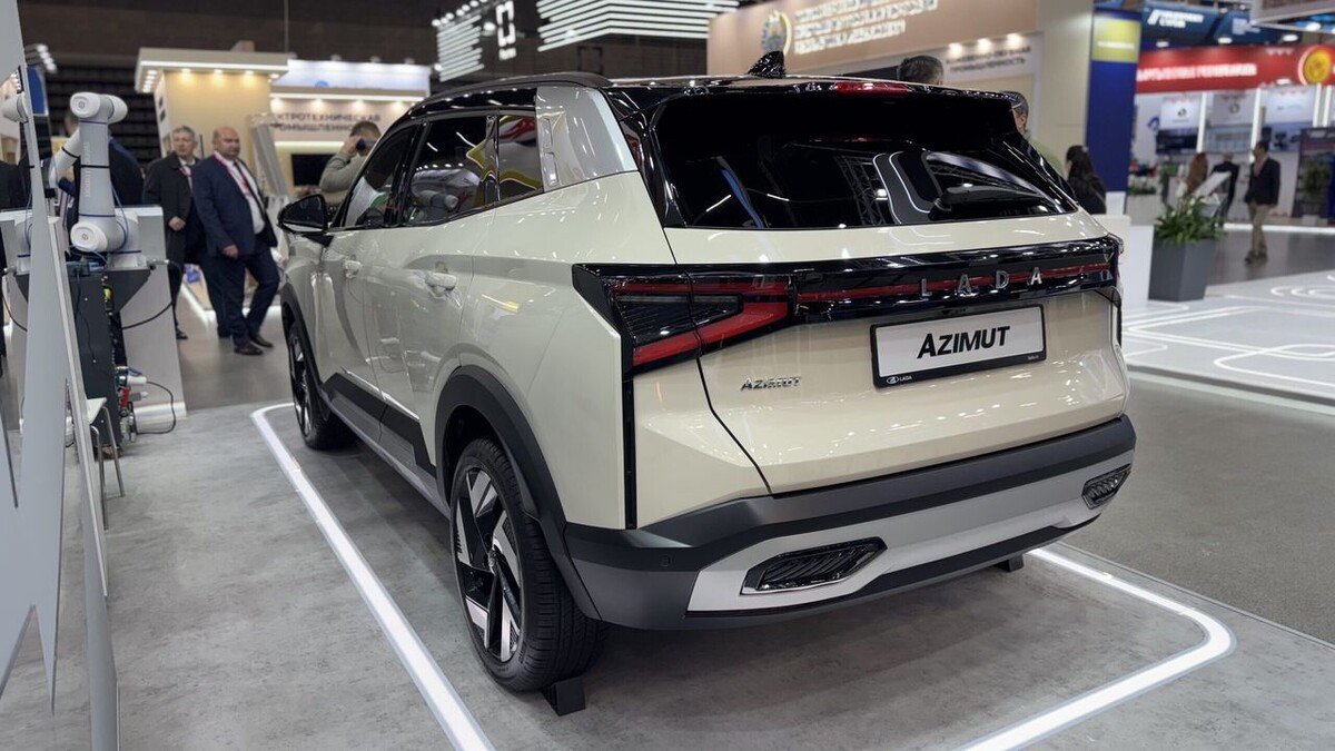    LADA Azimut. Фото Константин Завьялов / «Автоновости дня» с международной промышленной выставки «Иннопром. Беларусь»