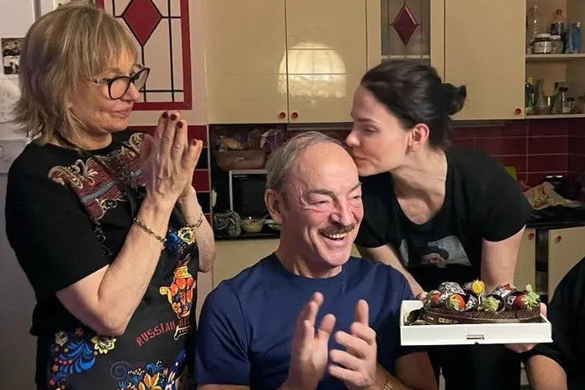    Михаил Боярский отметил день рождения в кругу семьи Социальные сети