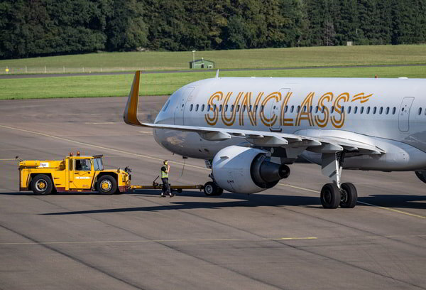    Из-за СВО шведским туристам пришлось 4 часа ждать в самолёте попутного ветра