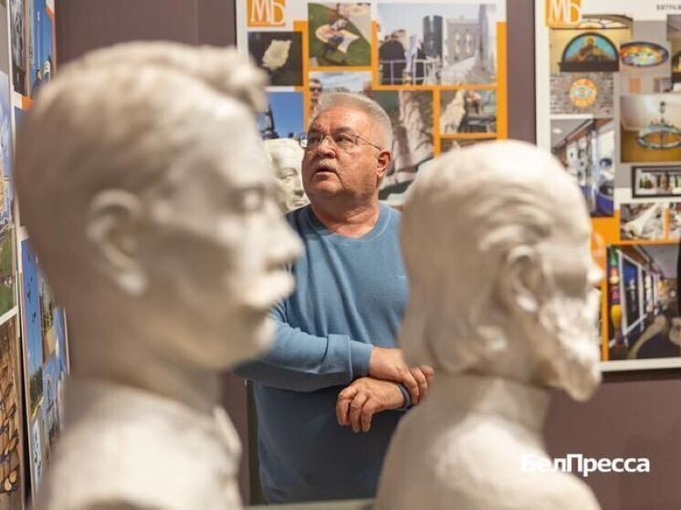     Белгородский да Винчи: в художественном музее открылась выставка Максима Баранова, Фото: Алексей Дацковский/БелПресса