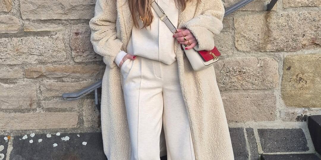 Носим белый зимой: 10 красивых и обворожительных идей для женщин старше 50-60 лет