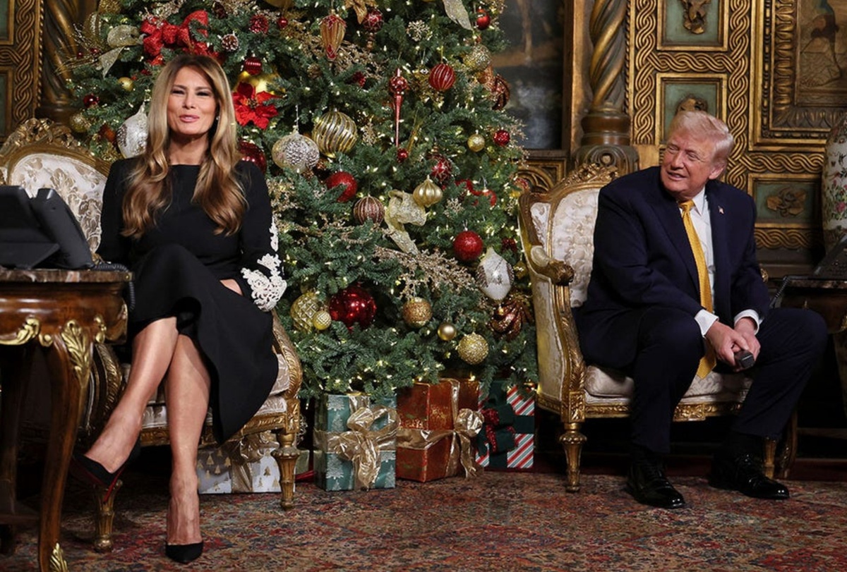 Образ Мелании Трамп на Рождество. 2025.