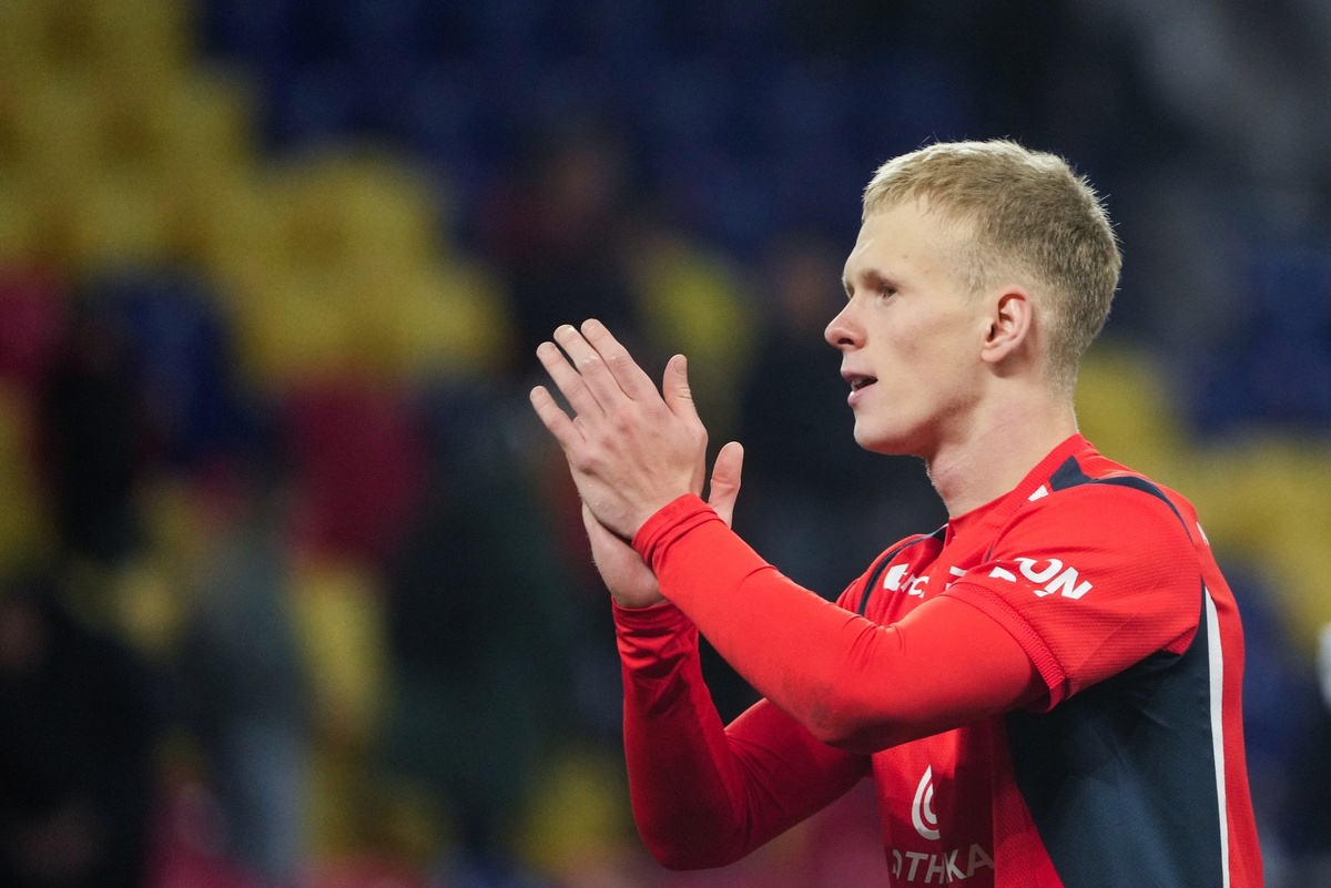    Кисляка признали лучшим молодым футболистом года / РИА Новости / Александр Вильф