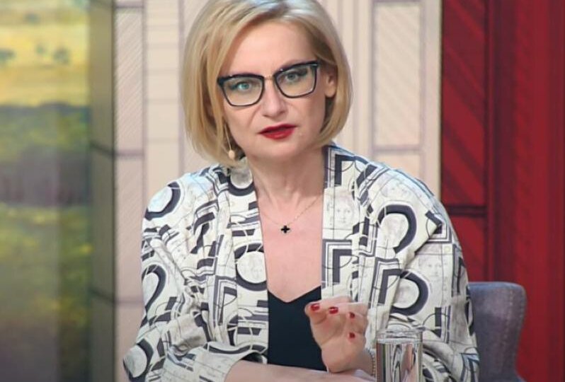 Эти советы от Эвелины Хромченко помогут вам выглядеть стройнее, чем вы есть на самом деле