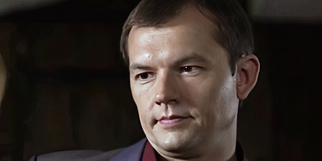 Долгое одиночество, поздний брак и красавица-жена: Как сейчас живет брутальный актер Алексей Фатеев