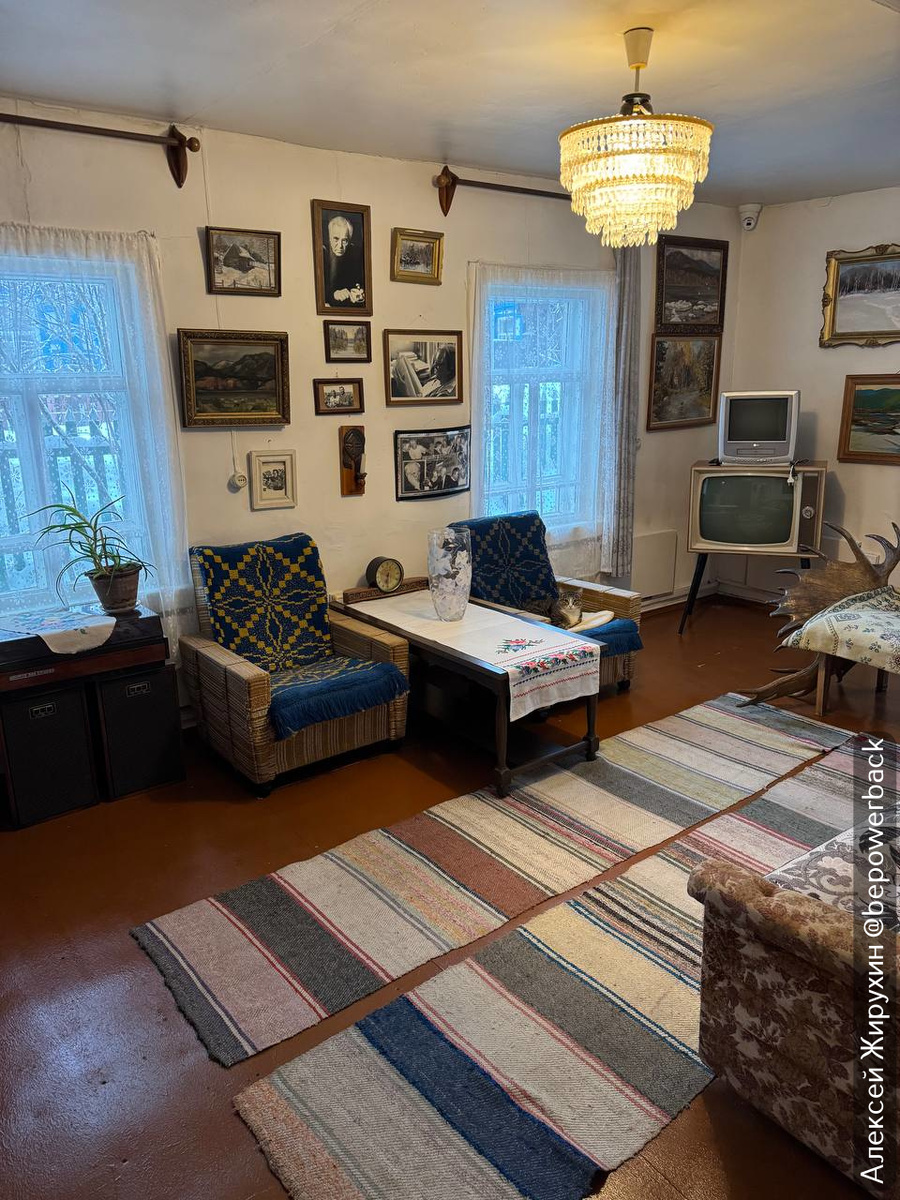 Интерьер комнаты в усадьбе бабушки В. Астафьева в Овсянке