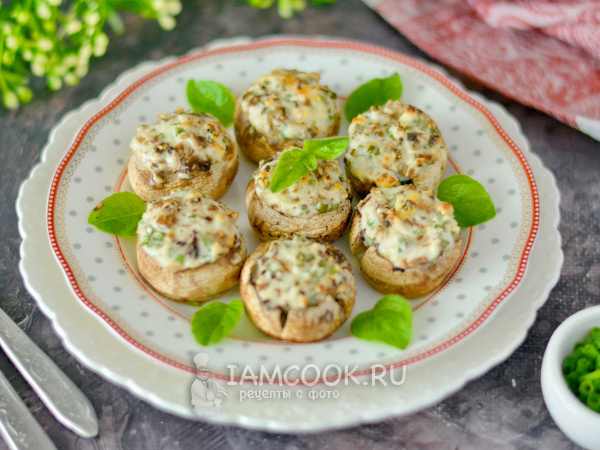 Точно будет вкусно: фаршированные шампиньоны для новогоднего стола (много разных начинок)