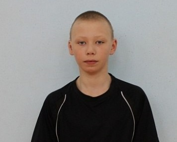 Шестиклассник из Вологодской области вытащил из подо льда двоих друзей