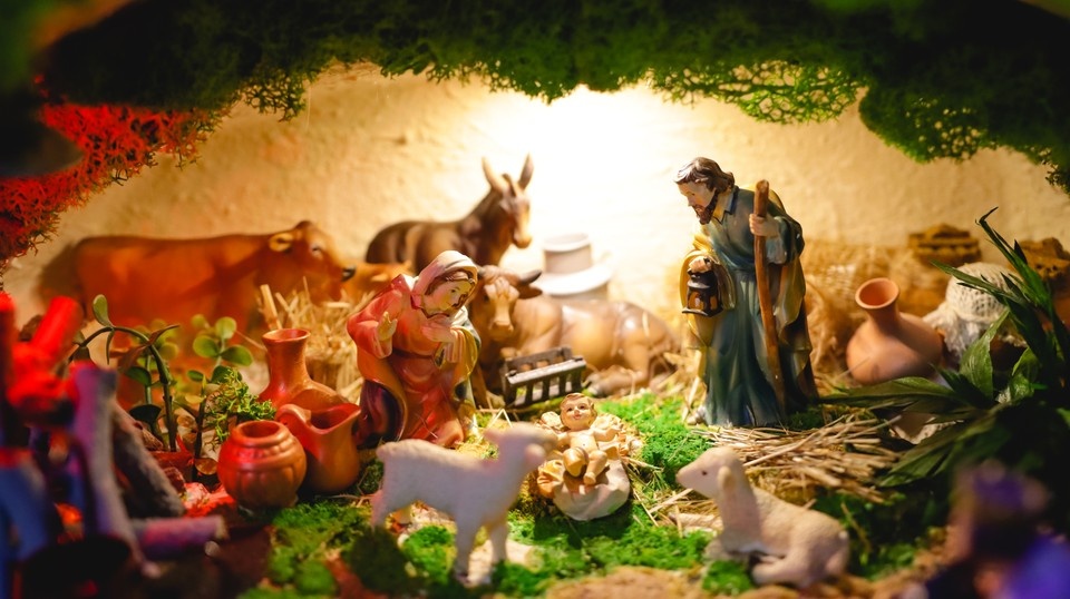    В Штутгарте вместо младенца Христа поместили в рождественский вертеп взрослого мужчину. Фото носит иллюстративный характер. Олег УМАРОВ