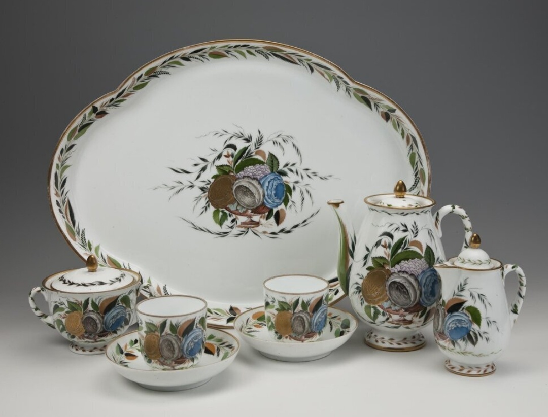 ЛФЗ, Форма и роспись Сергея Чехонина 