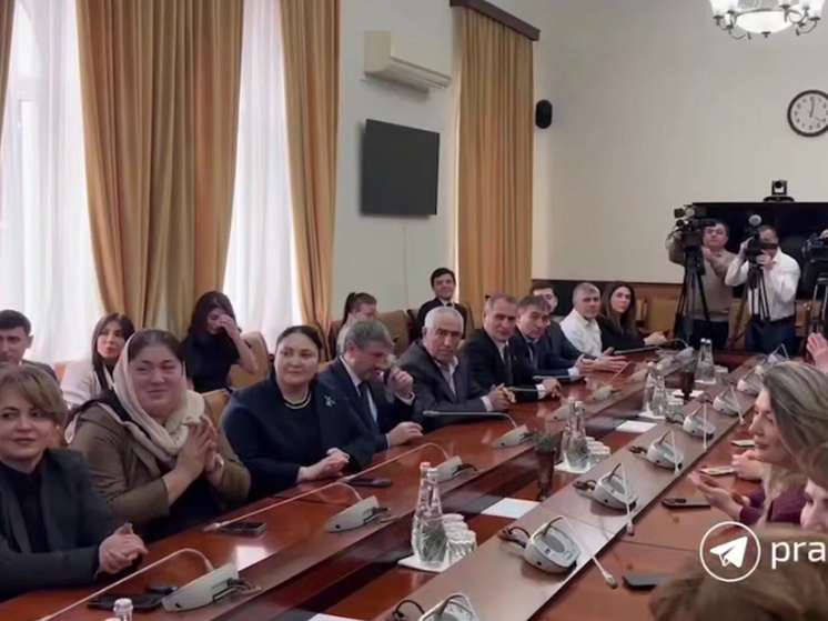     Фото: Кадр из видео пресс-службы правительства РД.