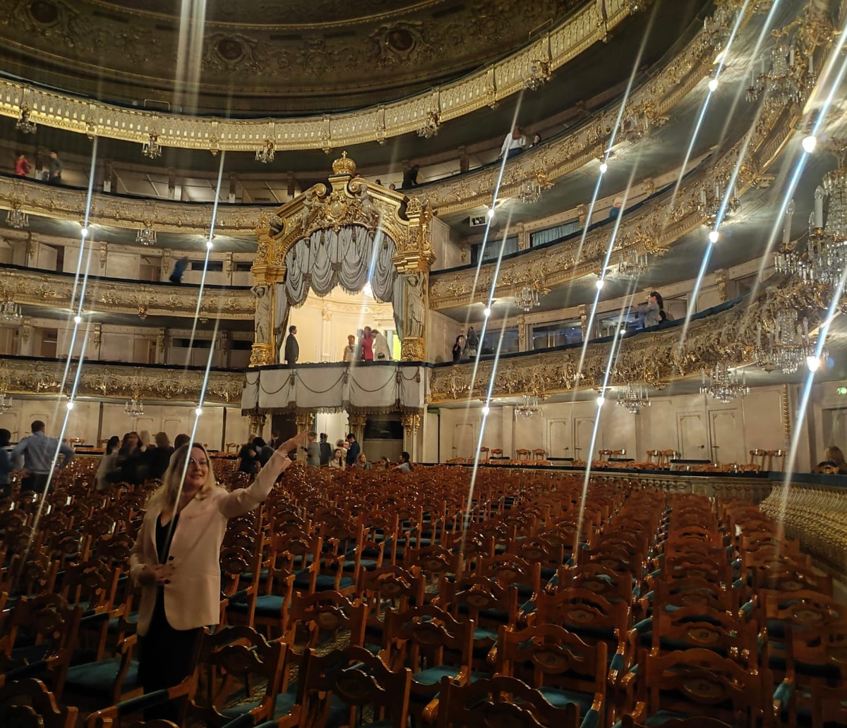 В огнях Мариинского театра. Опера "Иоланта". Фото: Виктория Устюгова 