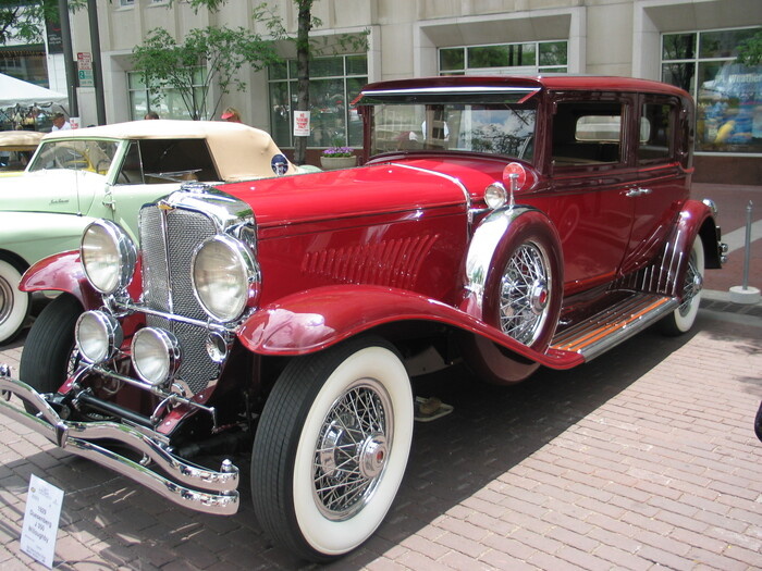 Внутри Duesenberg Model J было очень много пространства