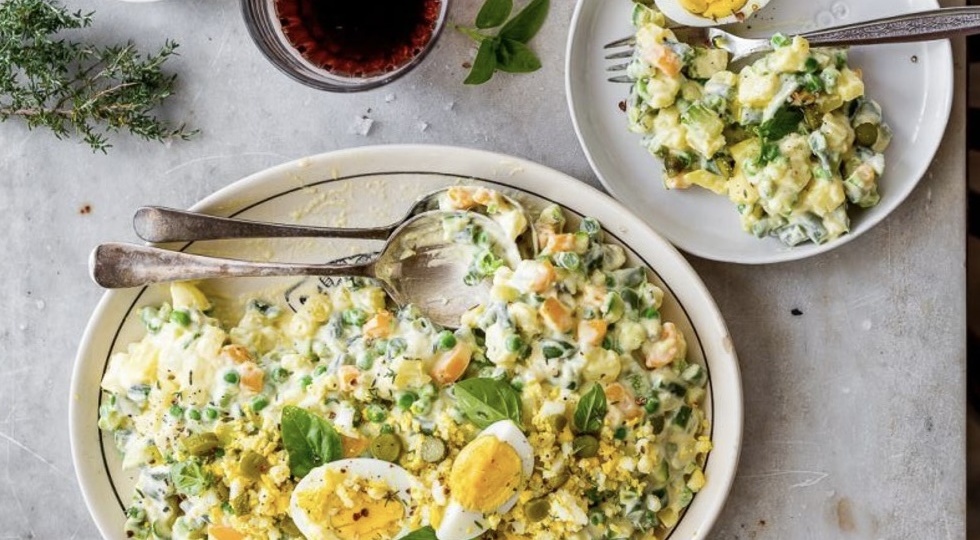 Рецепт веган-оливье без мяса, но в авокадо!