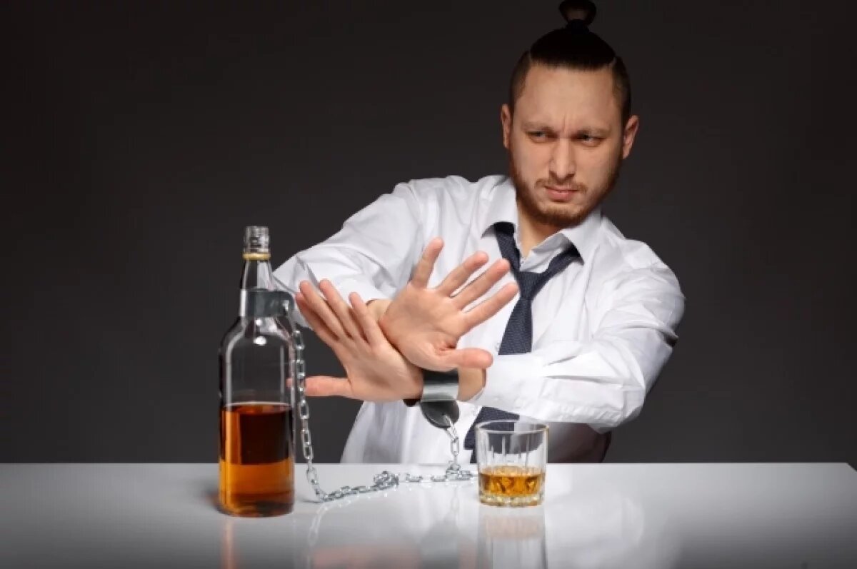    Как встретить Новый год без тяжёлого похмелья, советует приморский нарколог