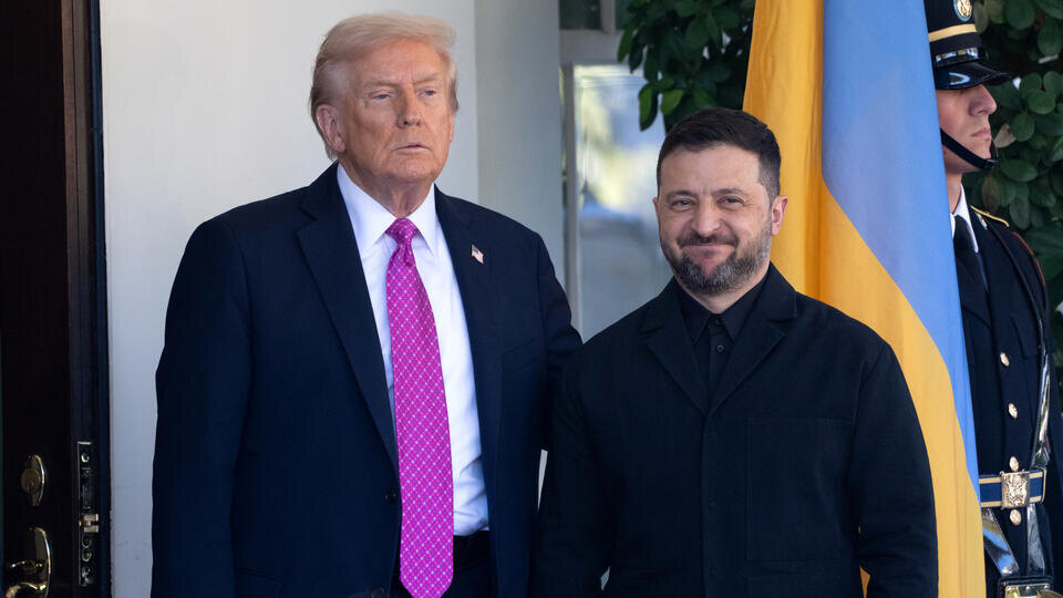     В Верховной раде попросили Трампа быть осторожным на встрече с Зеленским Zuma/TASS