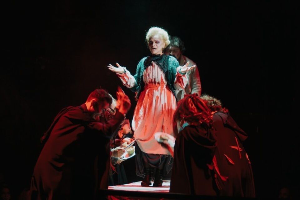    Спектакль "Суини Тодд, маньяк-цирюльник с Флит-стрит". Источник: tagankateatr.ru