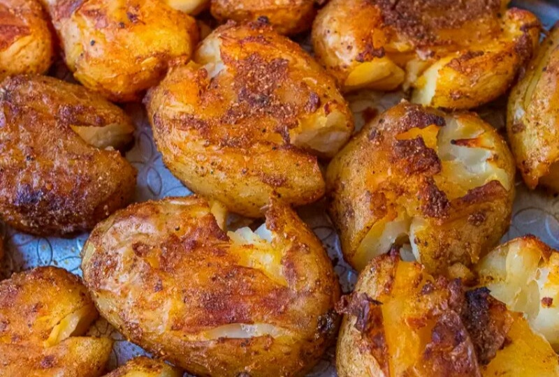 Научили печь “плоскую” картошку: в праздники ни одной картошины не остается. Отличный гарнир и закуска - красиво и вкусно