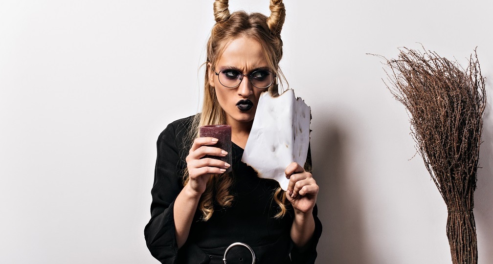 "Лучшая телеведущая страны"(по версии непонятно кого)