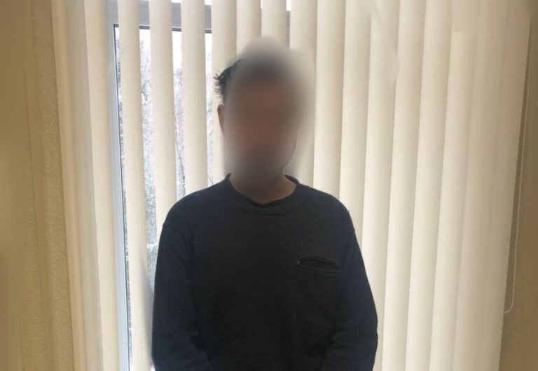    В Орске мужчина обокрал магазин аккумуляторов на 133 тысячи рублей Оренбуржье