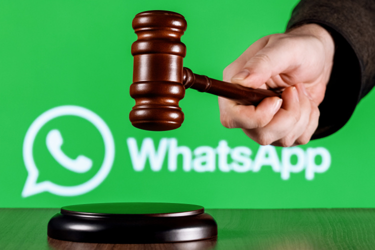    WhatsApp* обвинил российские власти в попытке лишить более 100 млн пользователей права на частную связь.   
Фото: «БИЗНЕС Online»