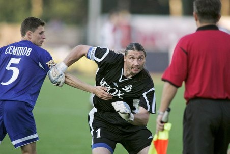 Кто боится русского вратаря? История Сергея Овчинникова, который любил пошутить и умел взорваться