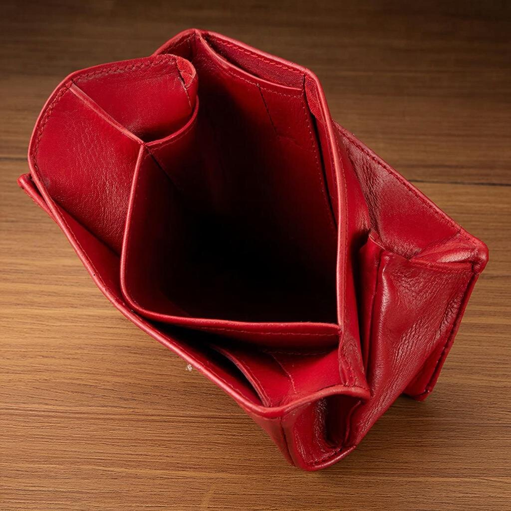 Пустота рождает пустоту. Такой подарок — пожелание разорения.