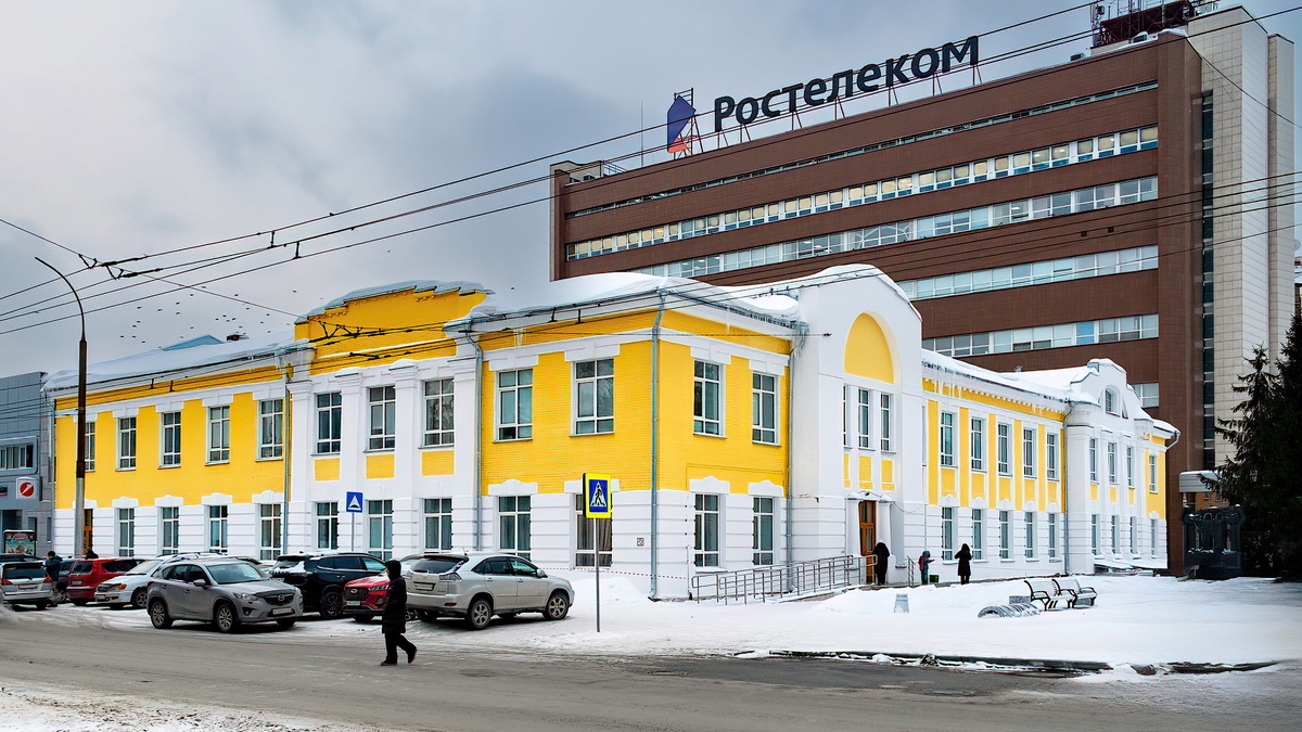 Здание по ул. Щетинкина, 54. Новосибирск. Фотография - www.openmainphoto.ru