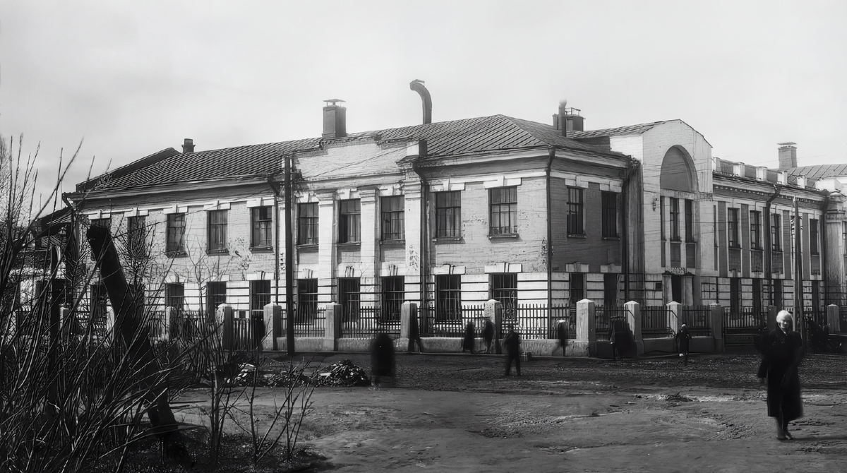 Здание по ул. Щетинкина, 54. Новосибирск. Историческая фотография.