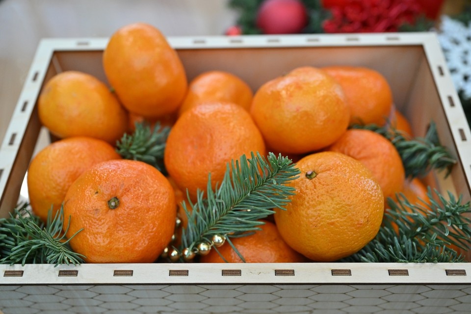    Средняя цена мандаринов в РФ упала до 185 рублей за килограмм Евгения ГУСЕВА