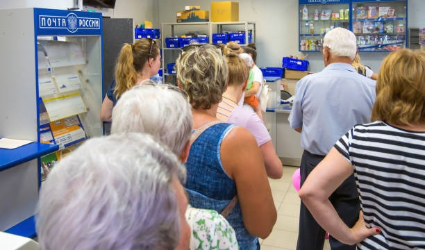 Почта России трещит по швам, люди уходят, отделения пустеют.