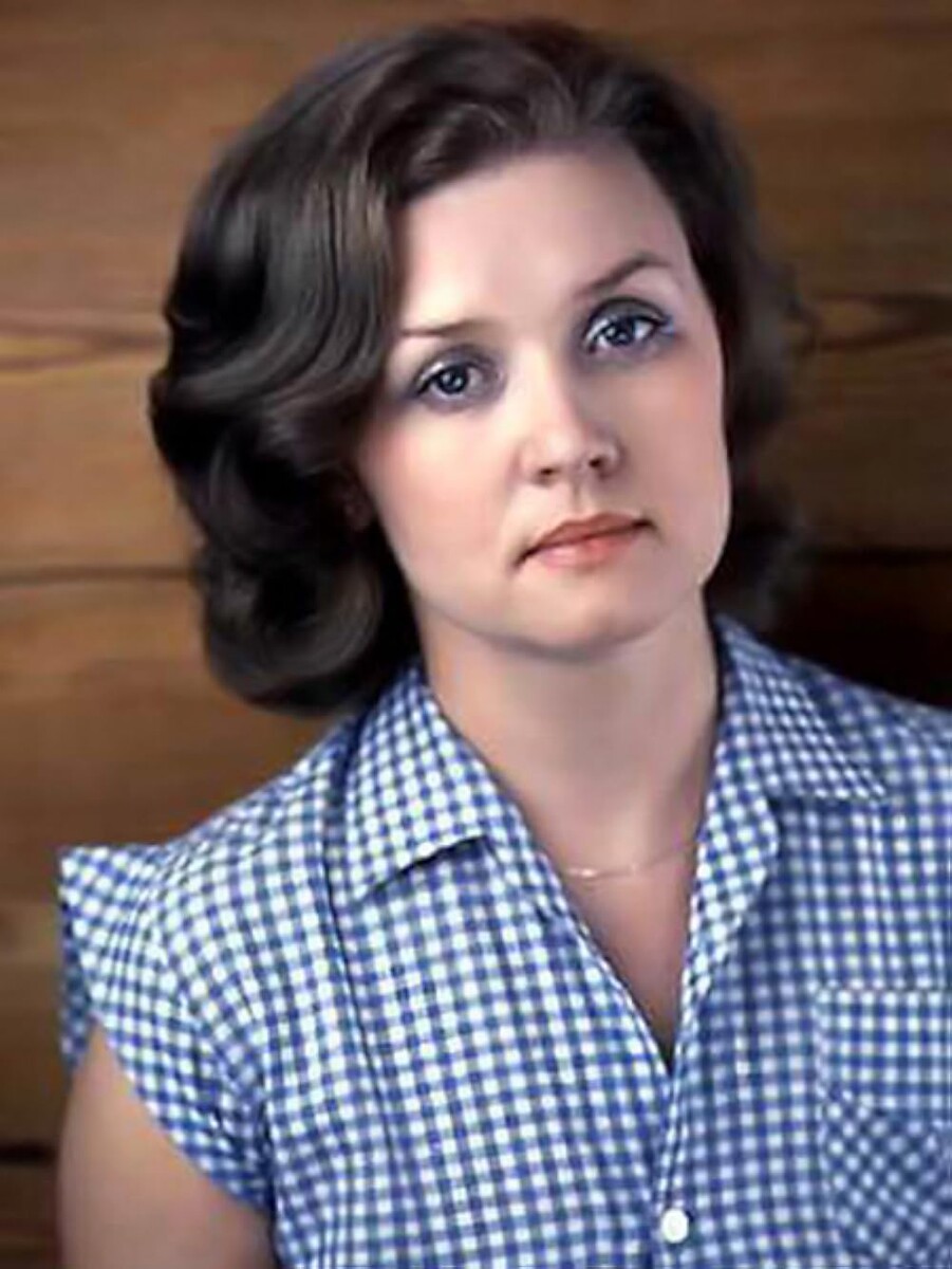 Вера Алентова