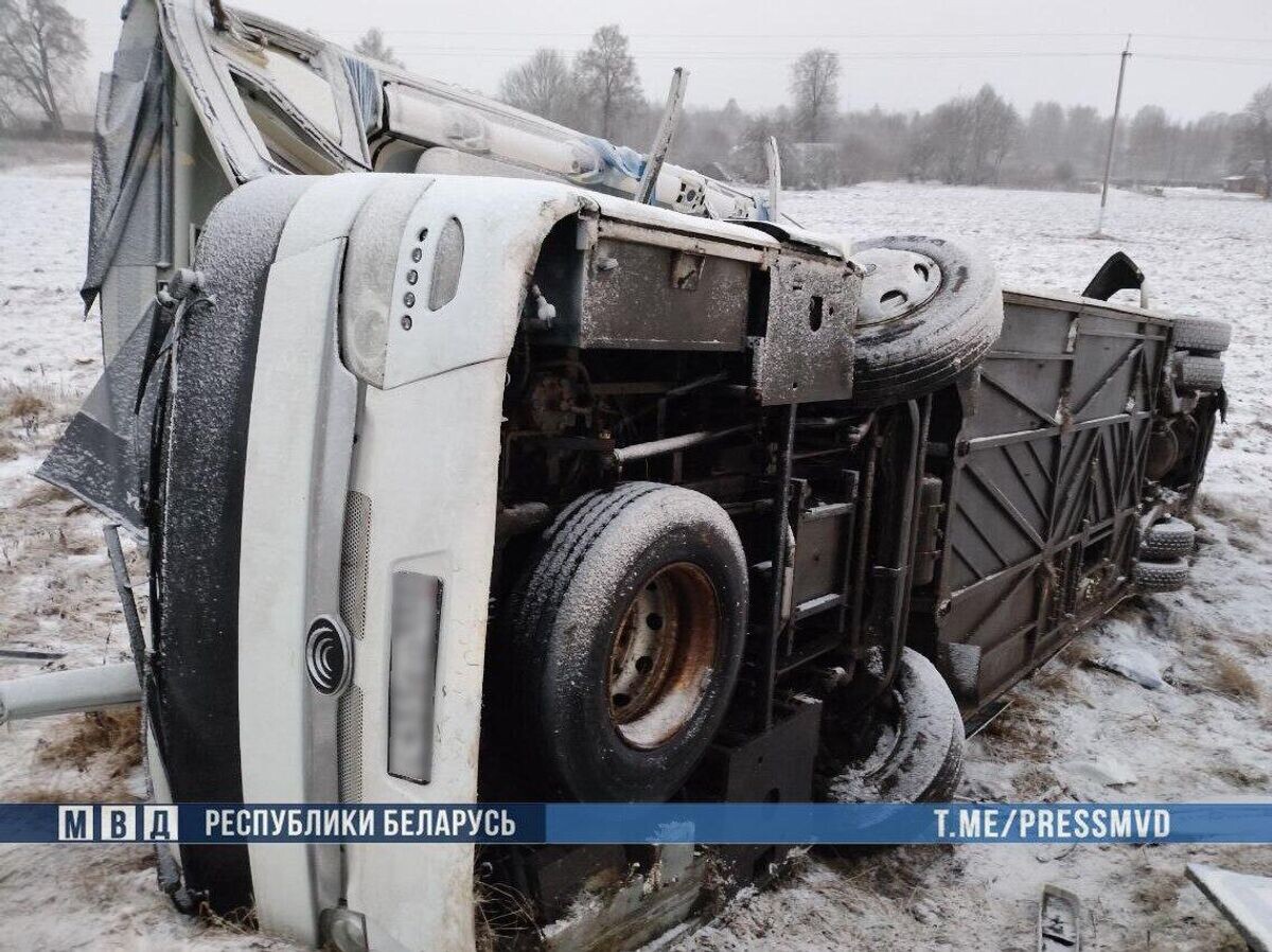    Последствия ДТП с автобусом международного сообщения в Витебской области Белоруссии | © Фото : МВД Беларуси