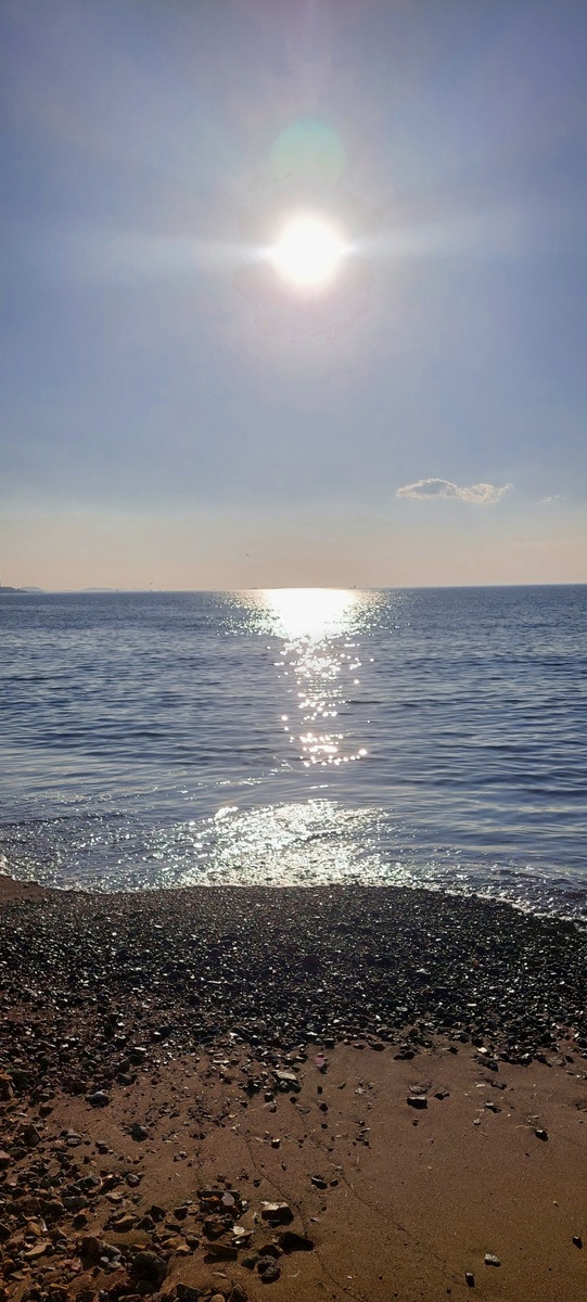 Доверяю природе в первую очередь. Она никогда не обманывает.