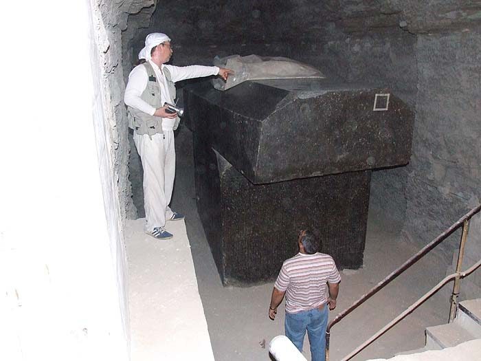 ЯЩИКИ ДЛЯ ЧУЖОГО. Что на самом деле хранилось в саркофагах, которые мы называем гробницами