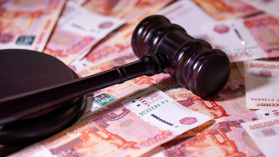 Договор дороже: медику удалось оспорить размер компенсационных выплат