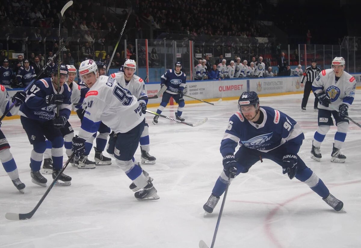    Воронежские хоккеисты не устояли против рязанских десантников