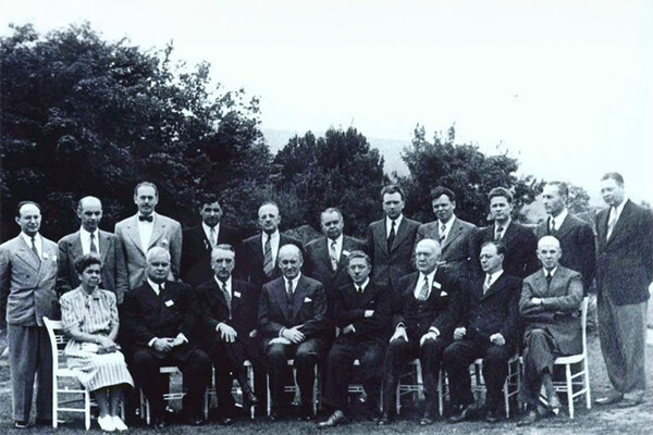 Советская и американская делегации на переговорах о создании МВФ в Бреттон-Вудсе, 1944 год / United Nations  