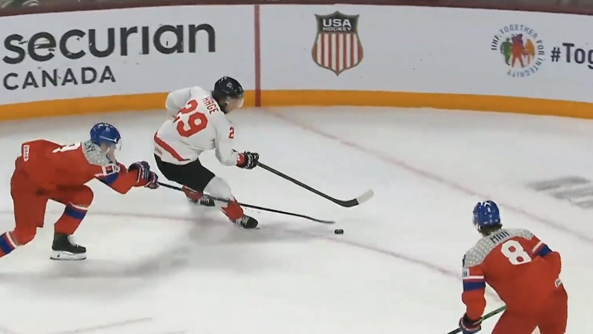    Скриншот трансляции матча Чехия — Канада