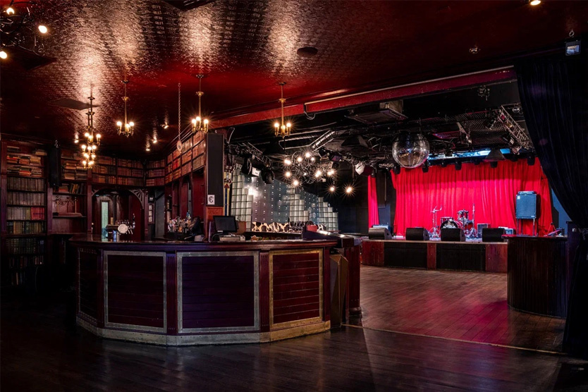    Фото: Клуб 16 Тонн / VK