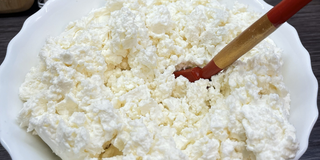 Когда лучше есть творог взрослым и детям