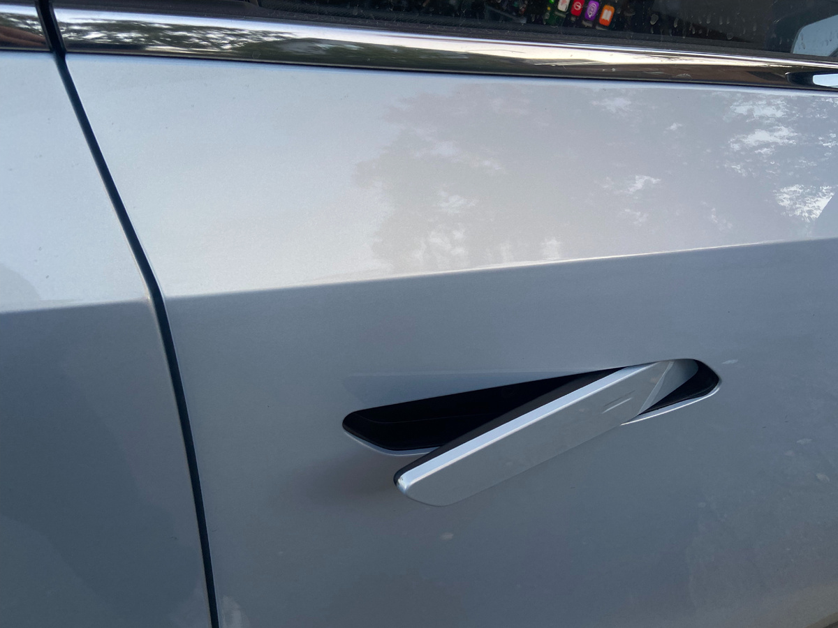 Потойные ручки в угоду современным тенденциям. Зимой обязательно обрабатывать от обледенения