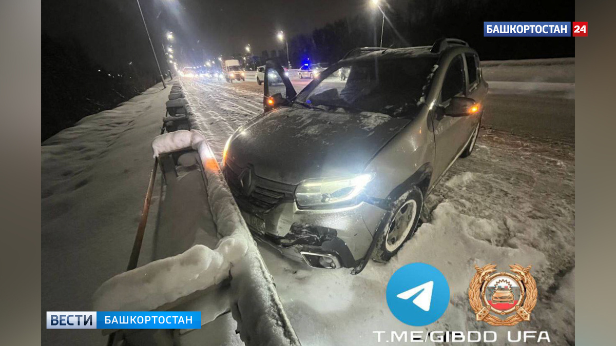    Женщина попала в больницу после столкновения двух автомобилей на Нагаевском шоссе в Уфе