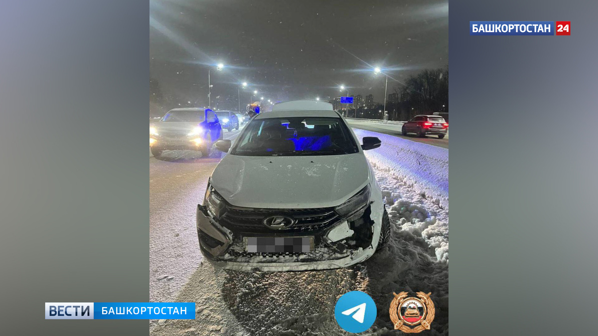    Женщина попала в больницу после столкновения двух автомобилей на Нагаевском шоссе в Уфе