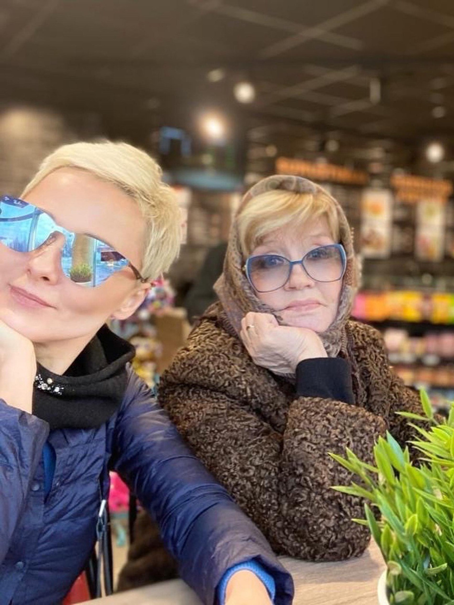     Вера Алентова и Дарья Повереннова. Фото: Инстаграм (запрещен в РФ) @dpoverennova